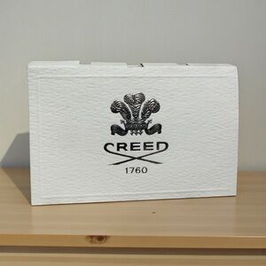 Creed White Textured Box with Logo